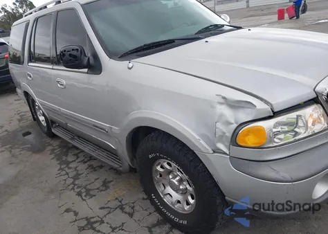 1998 Lincoln Navigator z USA, uszkodzony, nr VIN 5LMRU27L7WLJ33443